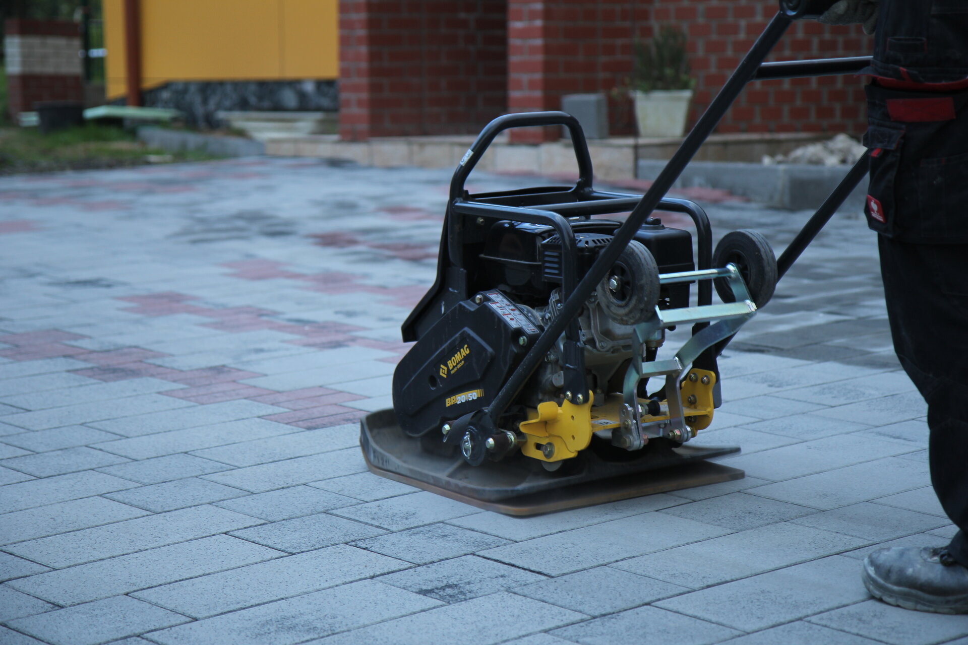 Zagęszczarka gruntu Bomag BP 20/45 